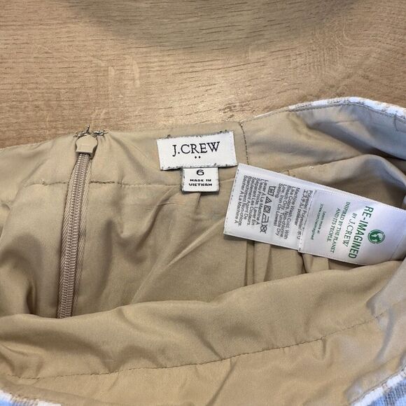 J. Crew Animal Print Fully Lined Pencil Skirt With Back Zipper snug Size 6 - Picture 4 of 4